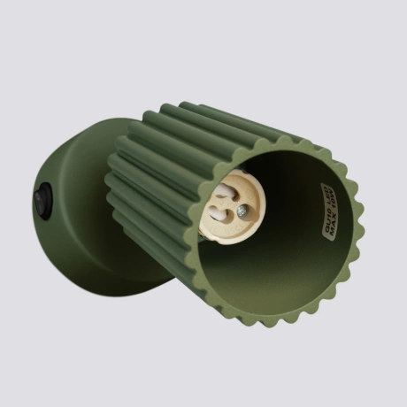 Aplique KARBON verde oliva con interruptor