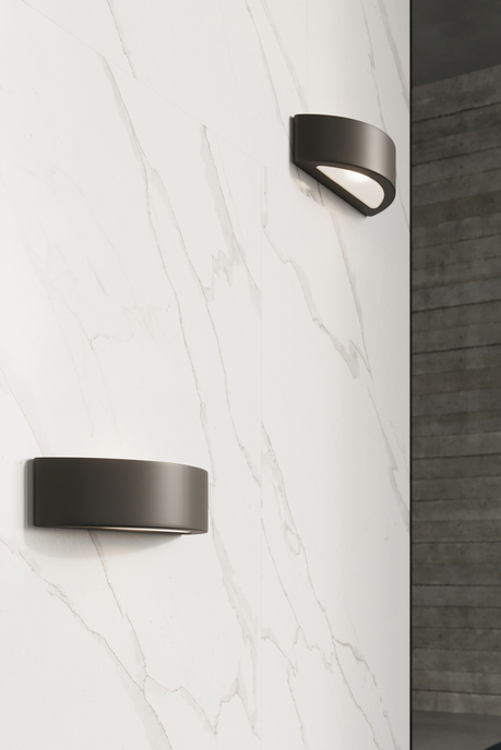 Aplique de cerámica ATENA negro + 1x bombilla LED E27 3000K Cálida 7,5W 620lm