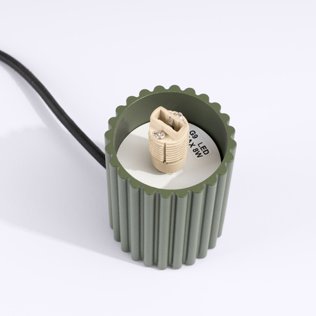 Lámpara de mesa HALO verde oliva