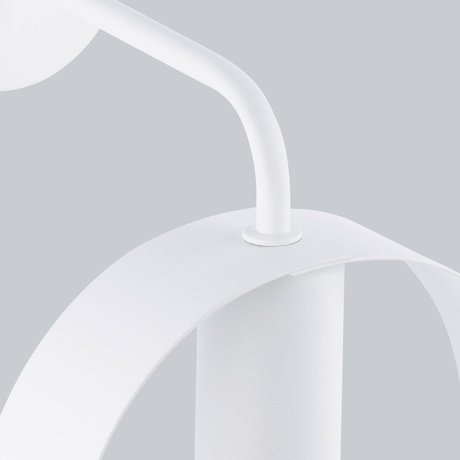 Aplique TITRAN 1 blanco + 1x bombilla LED E27 4000K Fría 7,5W 690lm