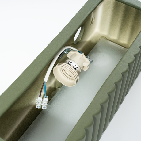 Aplique de cerámica RIGATA verde oliva