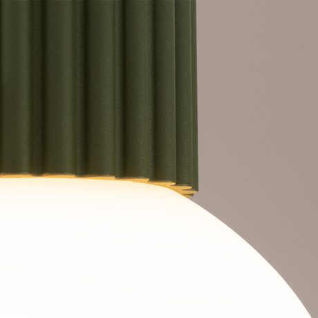 Lámpara de techo HALO verde oliva IP44