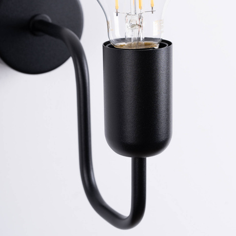 Aplique VECTOR negro + 1X bombilla LED E27 3000K 7W 760lm