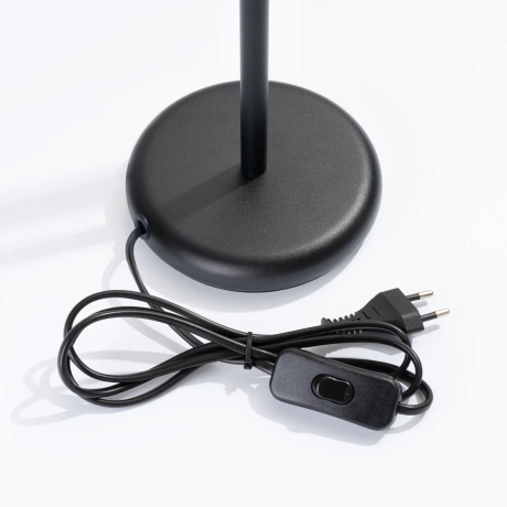 Lámpara de mesa PASTELO negra