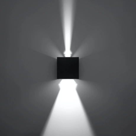 Aplique LUCA negro LED IP54