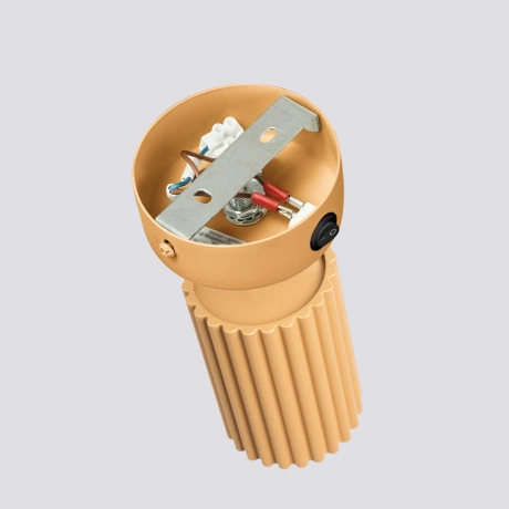 Aplique KARBON oro con interruptor