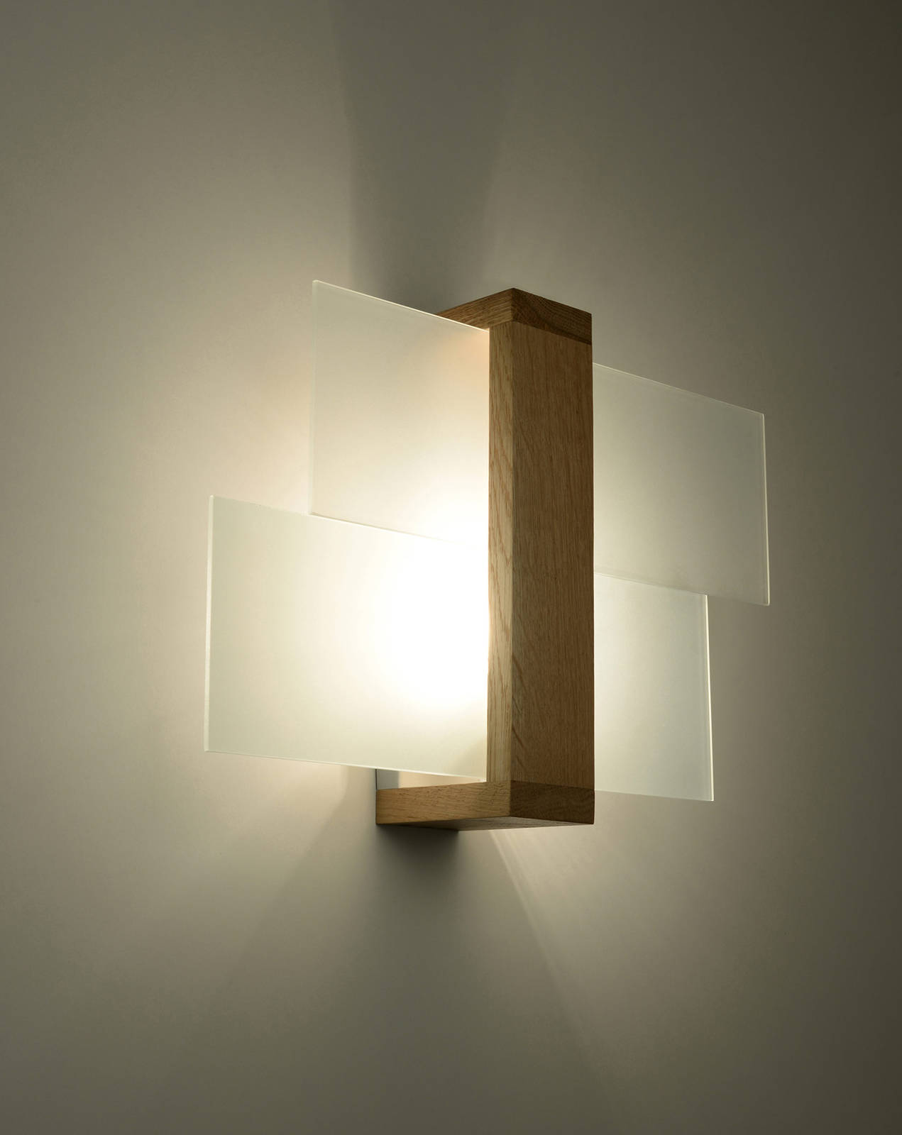 Lámpara de pared FENIKS 1 madera natural + 1x bombilla LED E27 4000K Fría 7,5W 650lm