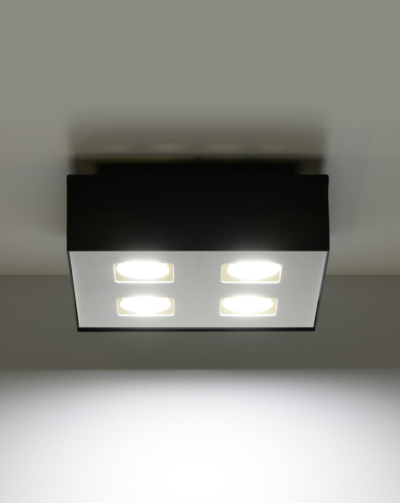 Plafond MONO 4 negro + 4x bombilla LED GU-10 3000K Cálido 7W 620lm